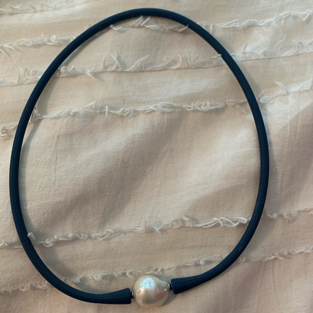 Choker necklaces